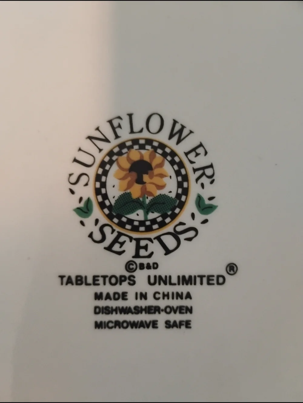 Hand-Painted Sunflower Dinner Plate - Green and Yellow